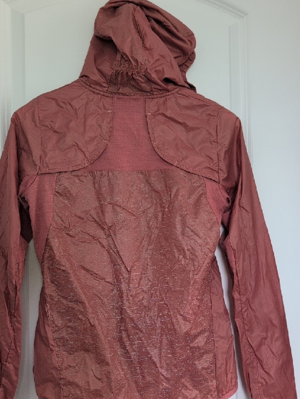 Smartwool Women's Dusty Rose Hooded Ultra-Lightweight Jacket - Picture 3 of 5
